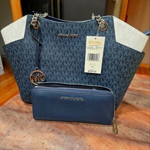 Michael Kors Jet Set Bag and Wallet